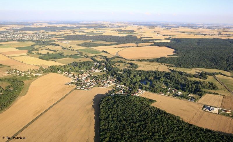 Diénay vu du ciel (P. BE)